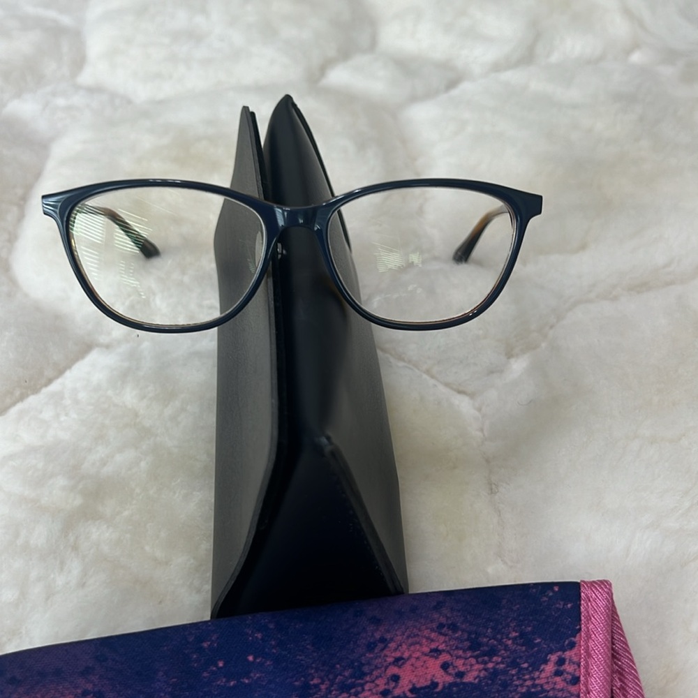 Lilly Pulitzer “frames” - Picture 4 of 12